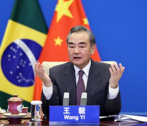 王毅同巴西外长维埃拉通电话